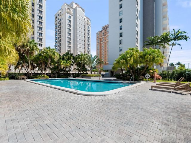625 Biltmore Way 104, Coral Gables, FL 33134
