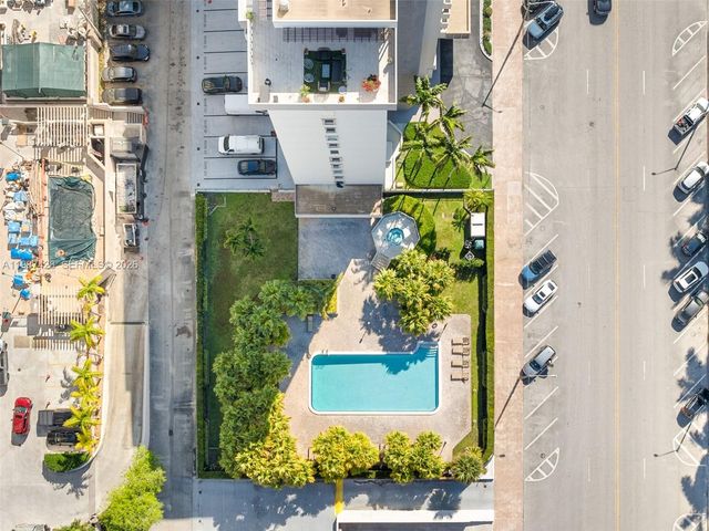 625 Biltmore Way 104, Coral Gables, FL 33134