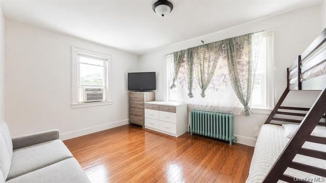 104-61 219th Street 2nd Fl, Queens Village, NY 11429