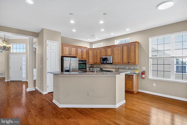 24 FISHER ISLAND CT, Monroe Township, NJ 08831