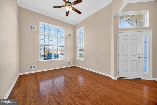 24 FISHER ISLAND CT, Monroe Township, NJ 08831