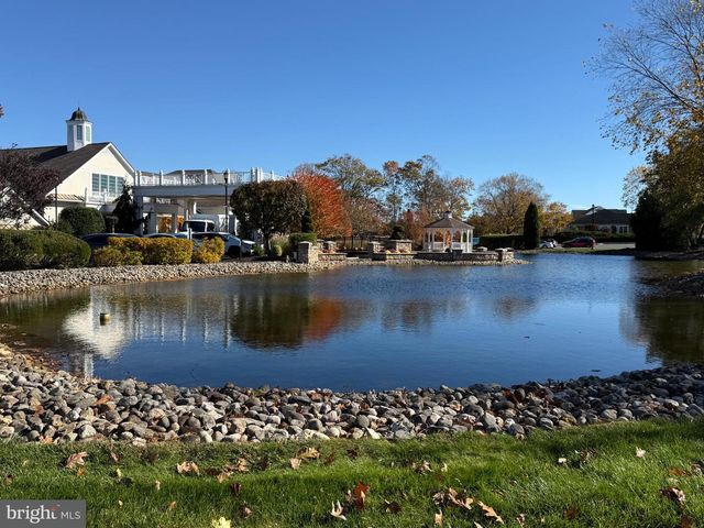 24 FISHER ISLAND CT, Monroe Township, NJ 08831