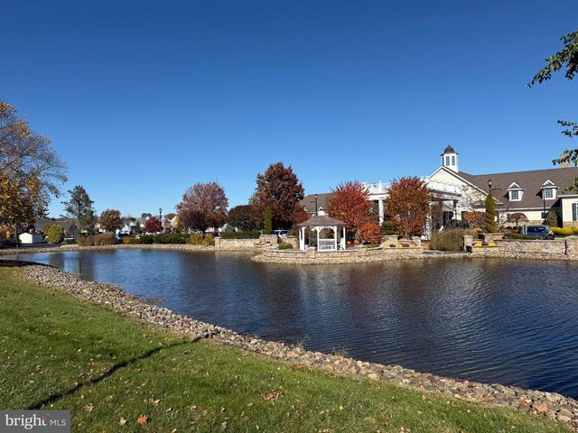 24 FISHER ISLAND CT, Monroe Township, NJ 08831