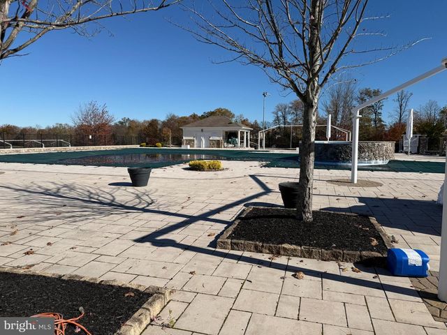 24 FISHER ISLAND CT, Monroe Township, NJ 08831