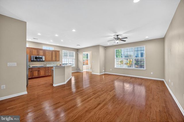 24 FISHER ISLAND CT, Monroe Township, NJ 08831