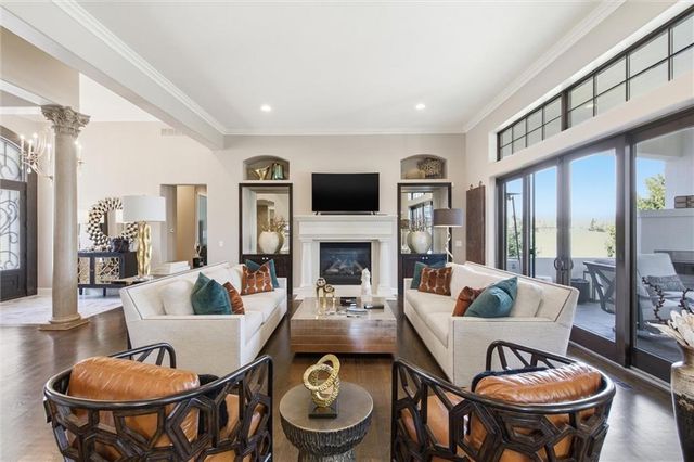 14301 Cedar Street, Leawood, KS 66224