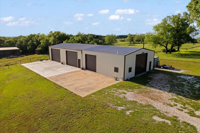 233 Reast Road, Whitesboro, TX 76273