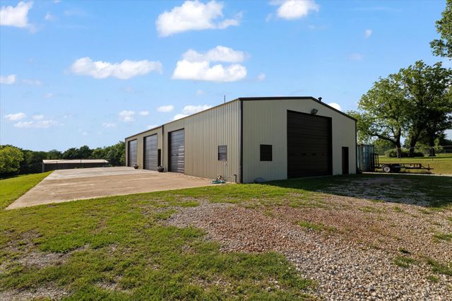 233 Reast Road, Whitesboro, TX 76273
