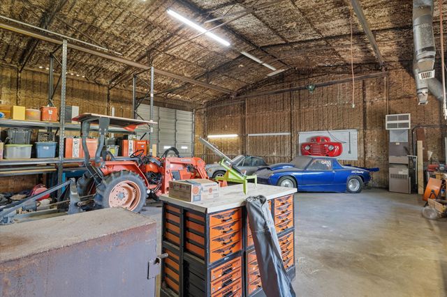 233 Reast Road, Whitesboro, TX 76273