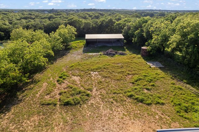 233 Reast Road, Whitesboro, TX 76273