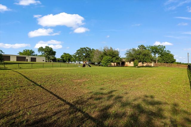 233 Reast Road, Whitesboro, TX 76273