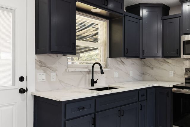 6509 Tina Court, Forest Hill, TX 76140