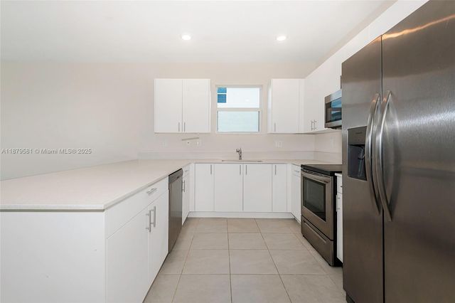 16344 SW 290th St, Homestead, FL 33033