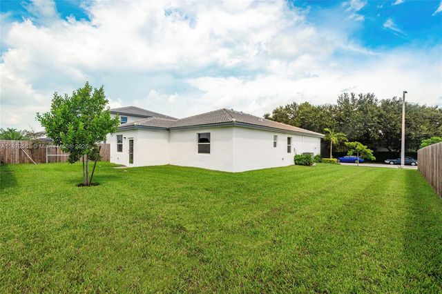 16344 SW 290th St, Homestead, FL 33033