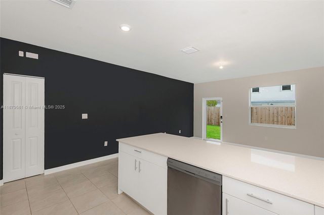 16344 SW 290th St, Homestead, FL 33033