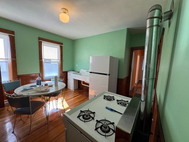 15 Chase Street 3, Boston, MA 02125