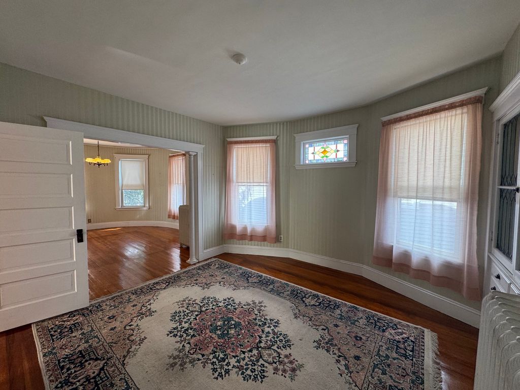 15 Chase Street 3, Boston, MA 02125