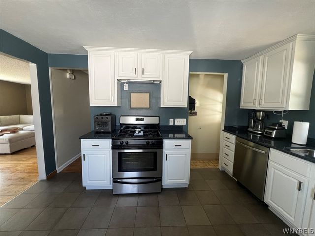 3712 Yale Ave Avenue, Hamburg, NY 14075