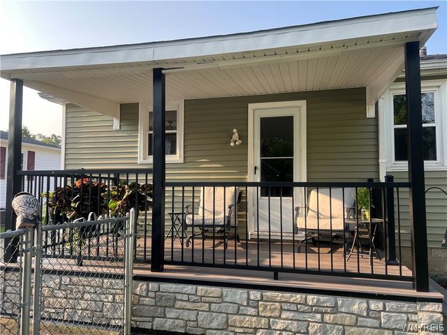 3712 Yale Ave Avenue, Hamburg, NY 14075