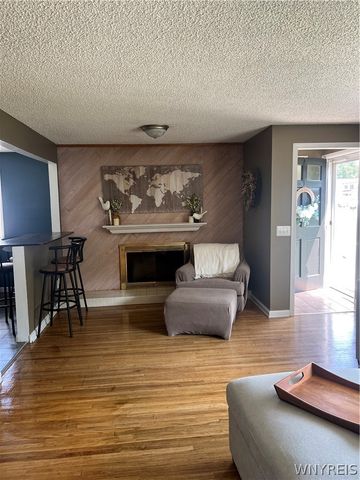 3712 Yale Ave Avenue, Hamburg, NY 14075