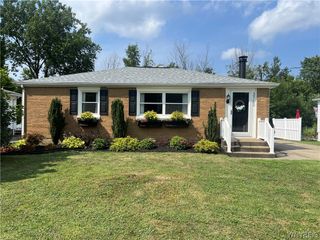 3712 Yale Ave Avenue, Hamburg, NY 14075