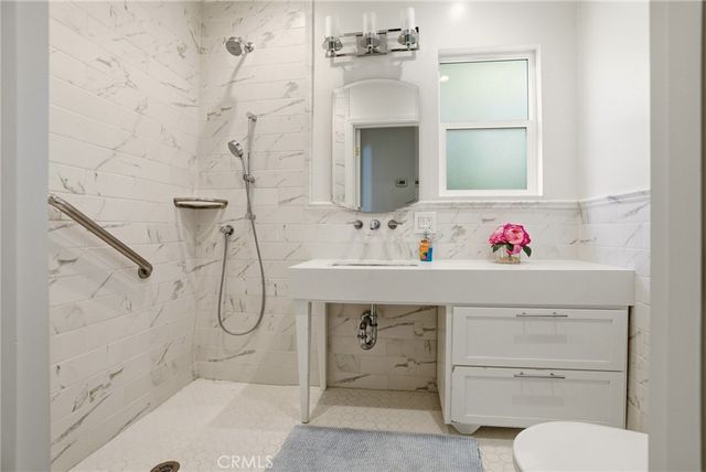 1631 Orange Tree Lane, La Canada Flintridge, CA 91011