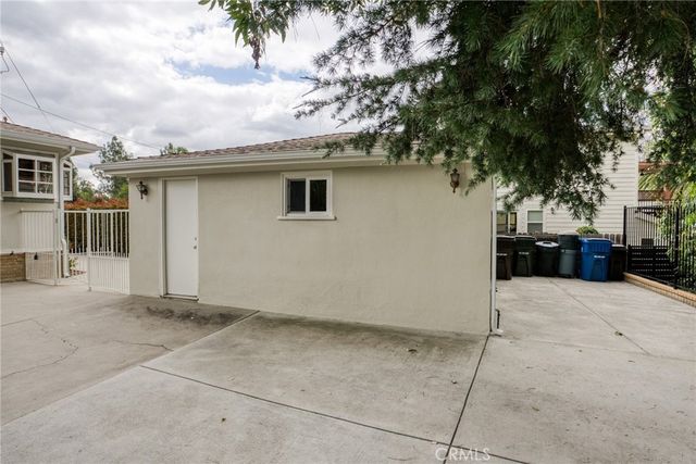 1631 Orange Tree Lane, La Canada Flintridge, CA 91011