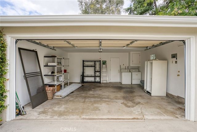 1631 Orange Tree Lane, La Canada Flintridge, CA 91011