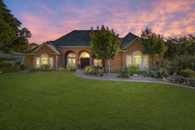225 Sherry Lane, Burleson, TX 76028
