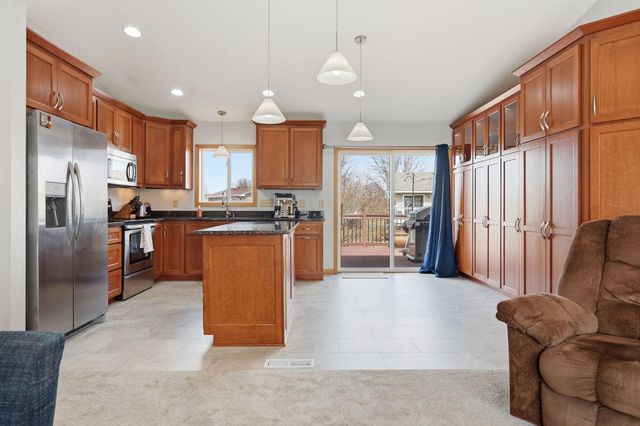 187 Bluestem Avenue, Shakopee, MN 55379