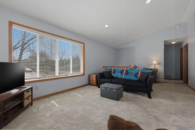 187 Bluestem Avenue, Shakopee, MN 55379