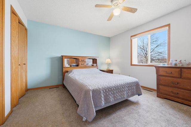 187 Bluestem Avenue, Shakopee, MN 55379