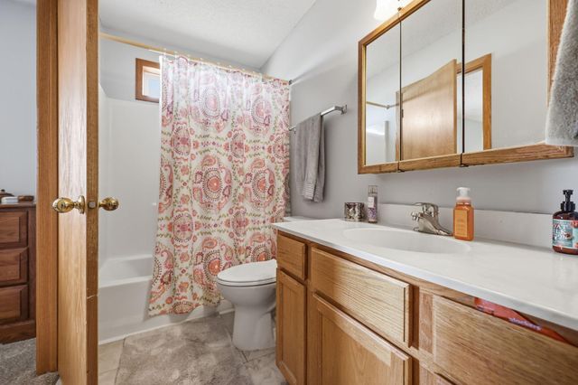 187 Bluestem Avenue, Shakopee, MN 55379