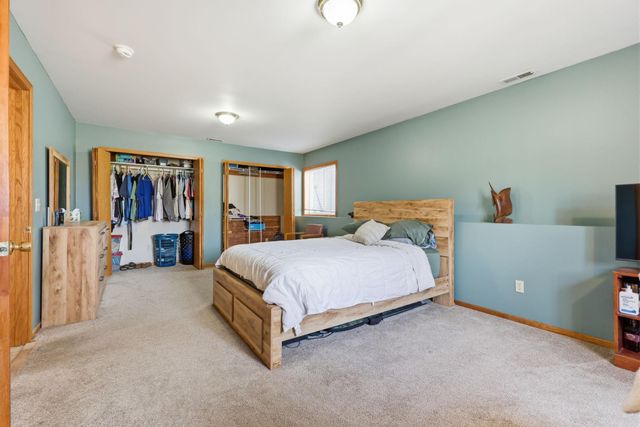 187 Bluestem Avenue, Shakopee, MN 55379