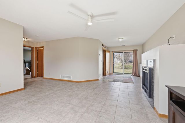 187 Bluestem Avenue, Shakopee, MN 55379