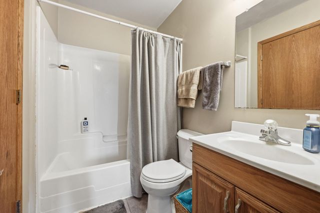 187 Bluestem Avenue, Shakopee, MN 55379