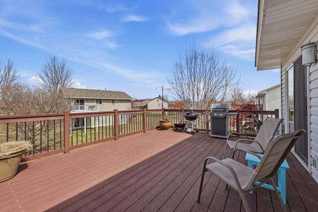 187 Bluestem Avenue, Shakopee, MN 55379