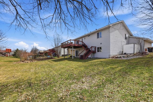 187 Bluestem Avenue, Shakopee, MN 55379