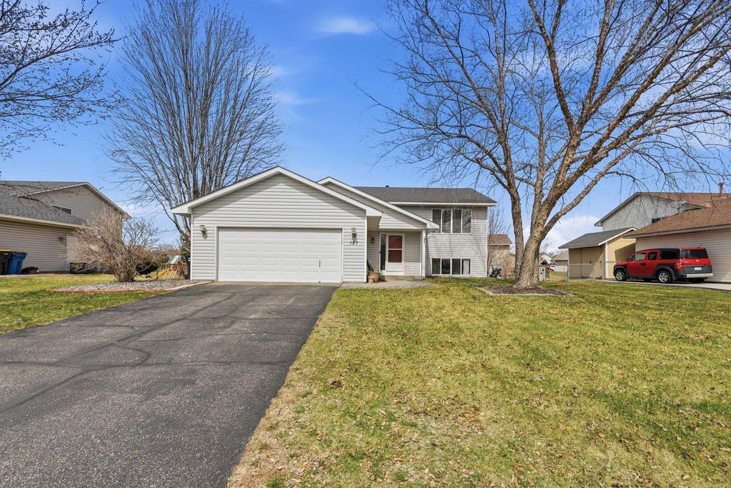 187 Bluestem Avenue, Shakopee, MN 55379