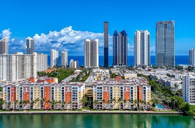 17100 N Bay Road 1810, Sunny Isles Beach, FL 33160