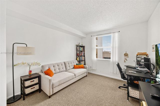 17100 N Bay Road 1810, Sunny Isles Beach, FL 33160