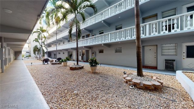 329 3RD ST SE 402P, Hallandale Beach, FL 33009