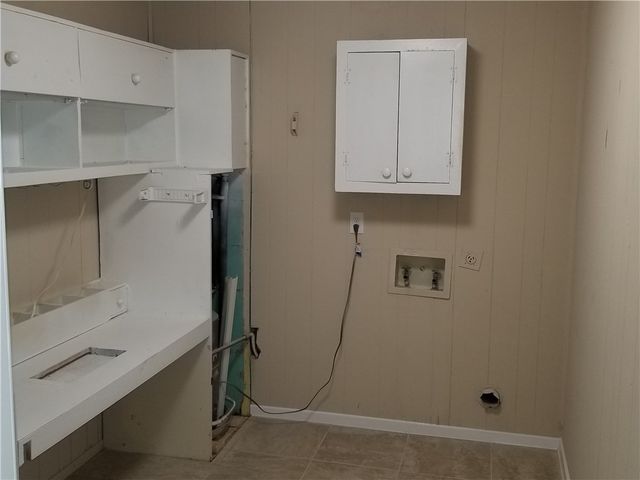 3575 Paramount Street, North Richland Hills, TX 76117