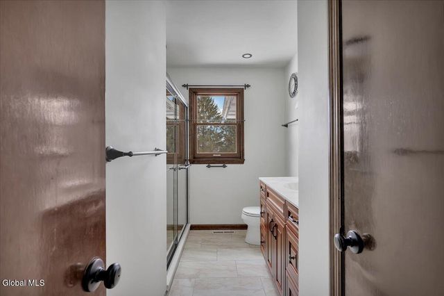 31 Tanners Lane, Rensselaer, NY 12144