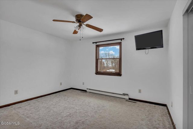 31 Tanners Lane, Rensselaer, NY 12144