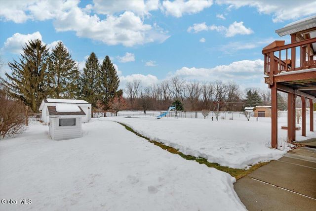 31 Tanners Lane, Rensselaer, NY 12144