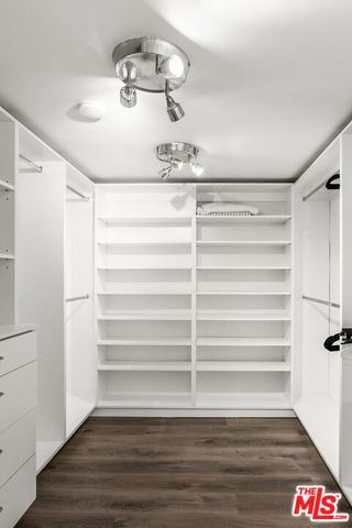 8308 Grand View Drive, Los Angeles, CA 90046