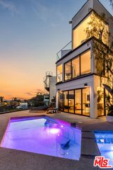 8308 Grand View Drive, Los Angeles, CA 90046