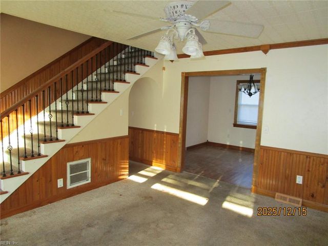 12 McDonald RD, Hampton, VA 23669