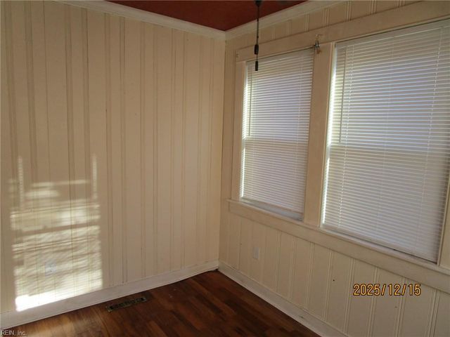 12 McDonald RD, Hampton, VA 23669